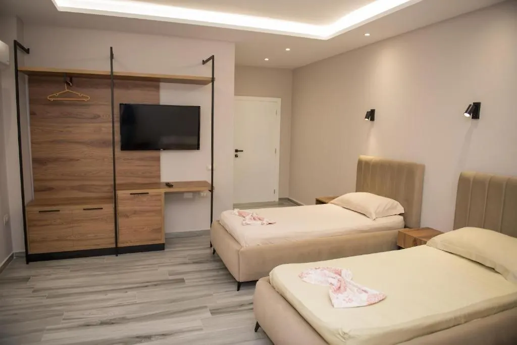 Hotel Donatelo New 2 Vlorë Albania